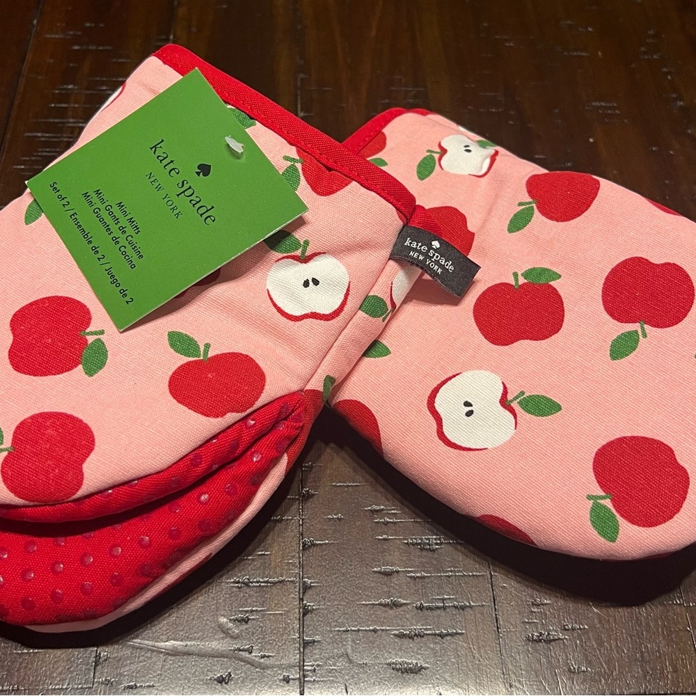 Kate Spade New York Apples Baking Cooking Mini Oven Mitts Set of 2